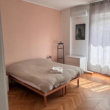 Διαμέρισμα Bagaini Urban Flat